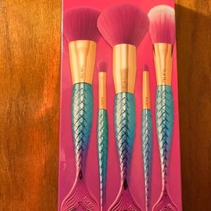 Makeup Brushes